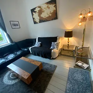 Cozy Close To Zaventem Airport Appartement Brussel