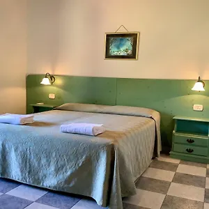 ** Hotel Golfo Del Leone Italia