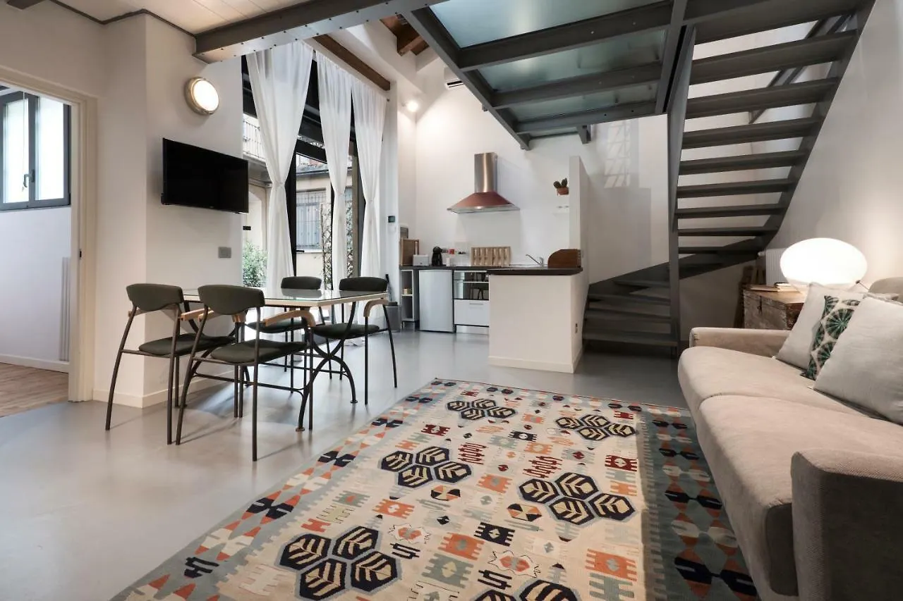 Luxury Apartments Fioravanti Mediolan
